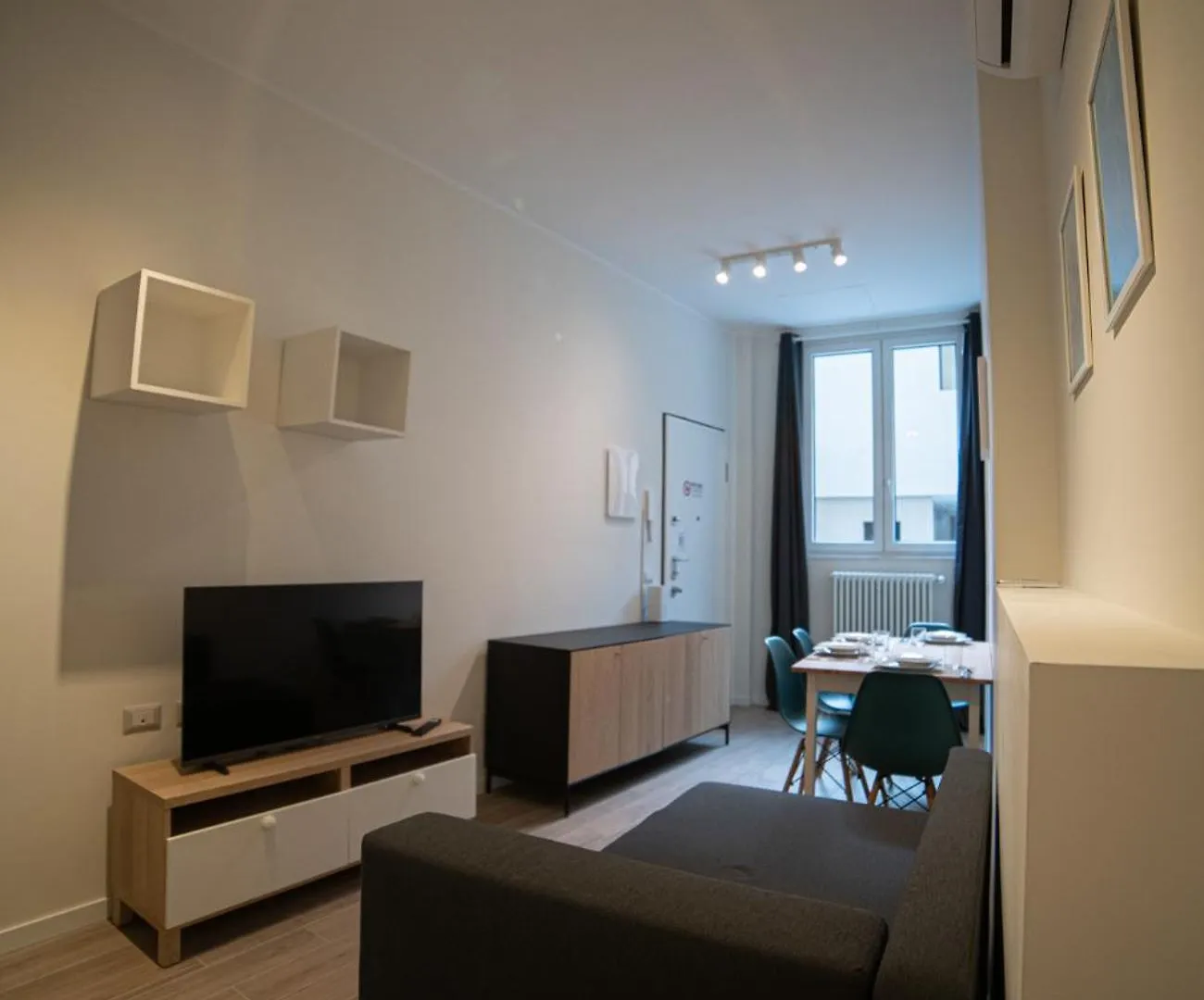 Rifugio Milanese Con Parcheggio Privato, Ambiente Tranquillo E Convenienza Apartment