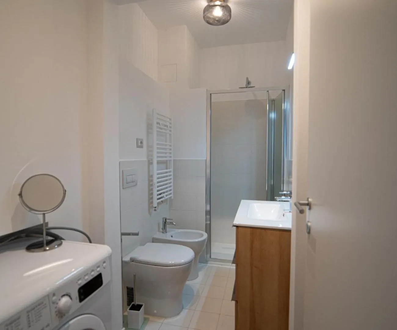 Rifugio Milanese Con Parcheggio Privato, Ambiente Tranquillo E Convenienza Apartment