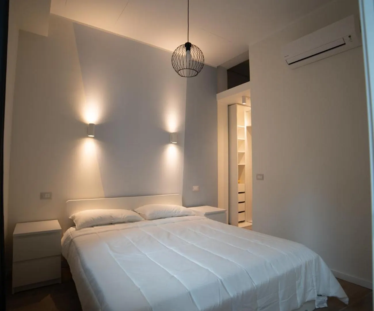 Rifugio Milanese Con Parcheggio Privato, Ambiente Tranquillo E Convenienza Apartment