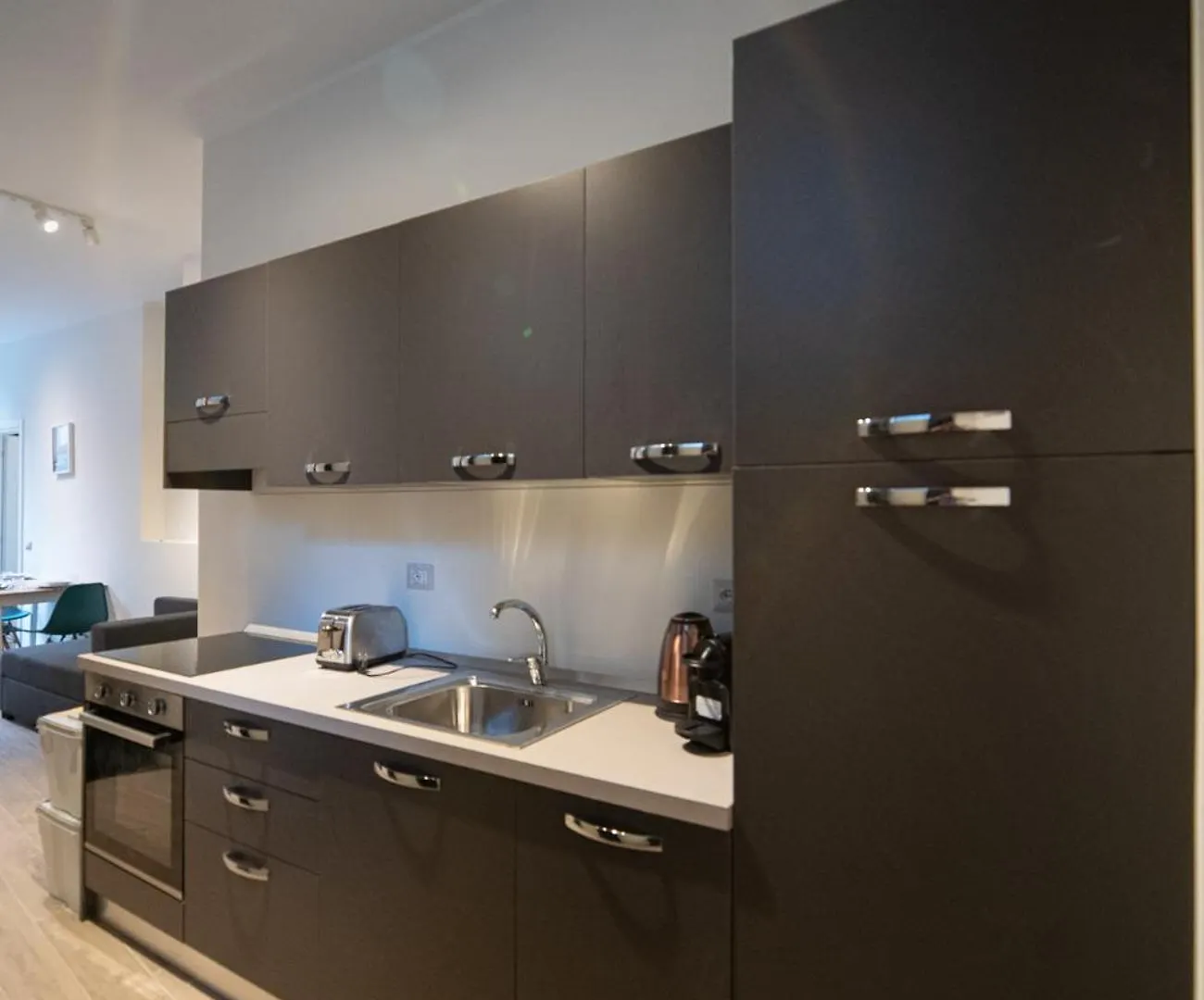 Rifugio Milanese Con Parcheggio Privato, Ambiente Tranquillo E Convenienza Apartment Italy
